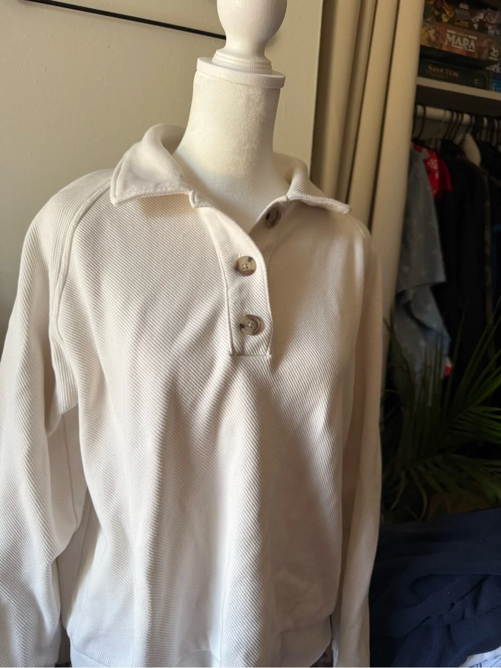 Banana Republic Classic Cream Button-Placket